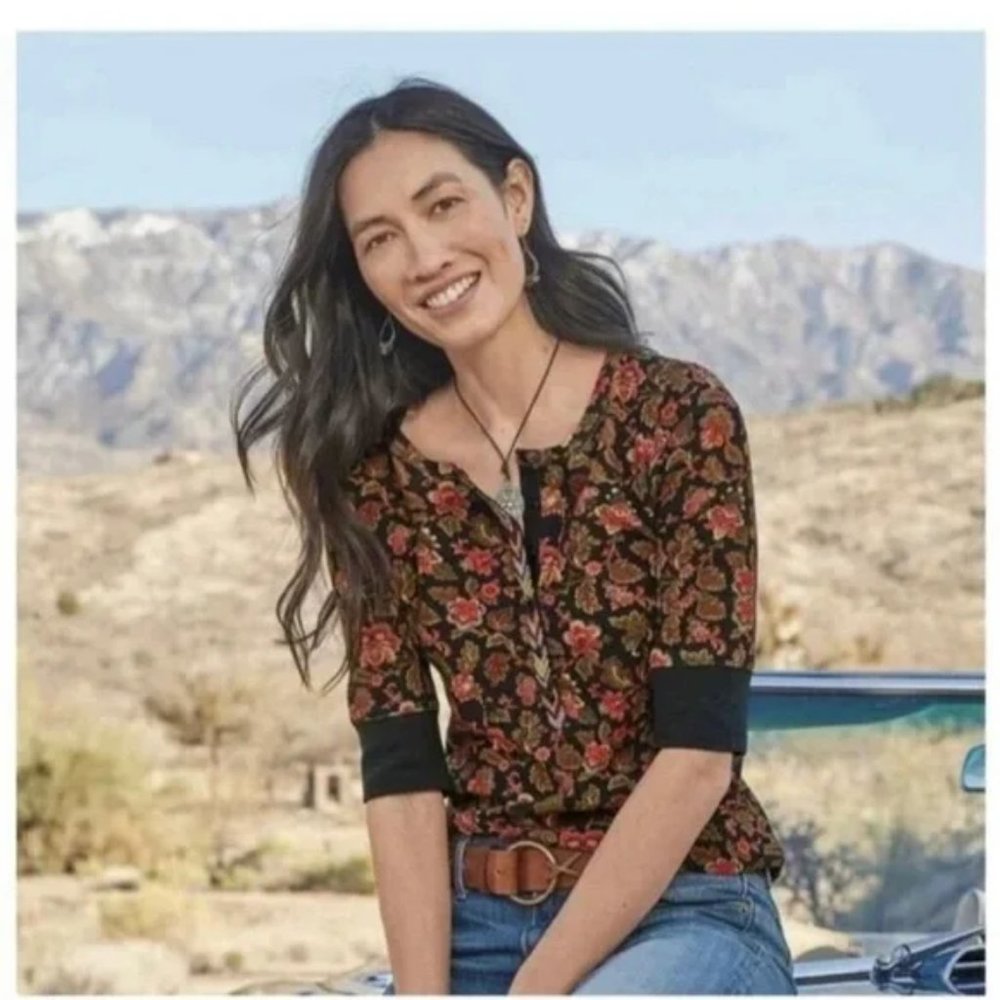Floral Black and Red Women's Top